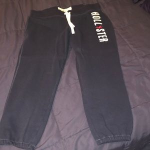 Hollister L cropped sweats